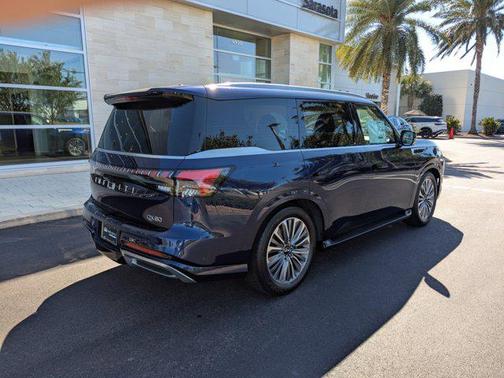 2025 INFINITI QX80 Luxe