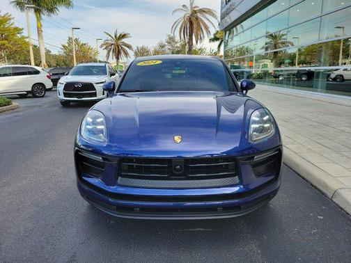 2024 Porsche Macan AWD