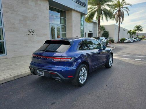 2024 Porsche Macan AWD