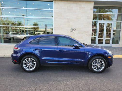 2024 Porsche Macan AWD