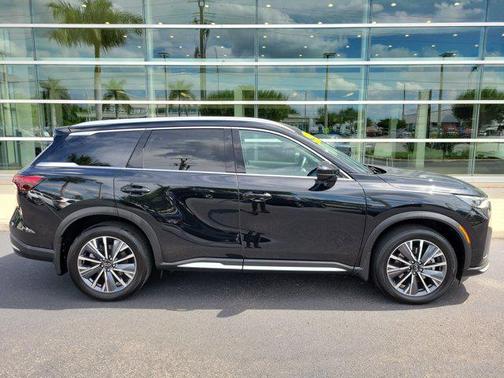 Mineral Black 2026 INFINITI QX60 LUXE FWD
