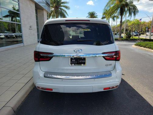 2023 INFINITI QX80 SENSORY