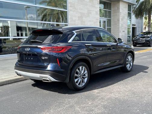 2021 INFINITI QX50 LUXE