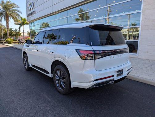 2026 INFINITI QX80 PURE