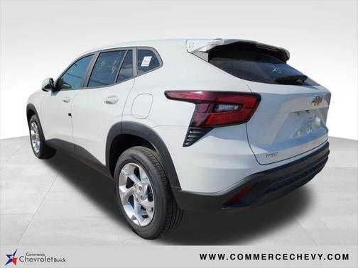2025 Chevrolet Trax LS