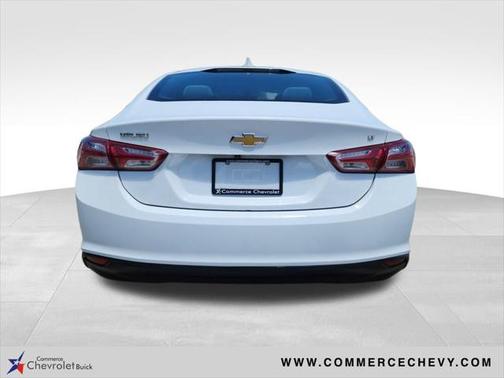 2022 Chevrolet Malibu FWD LT
