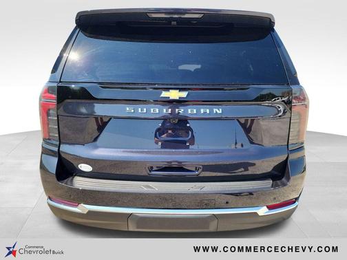 2025 Chevrolet Suburban LS