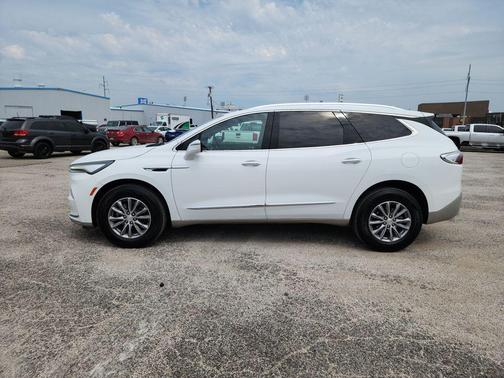 2022 Buick Enclave FWD Essence