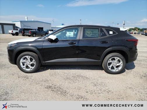 2025 Chevrolet Trax LS