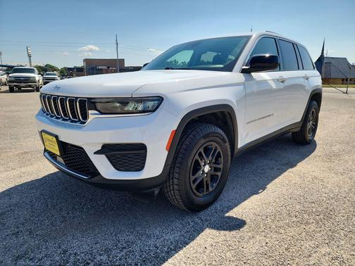 2023 Jeep Grand Cherokee Laredo
