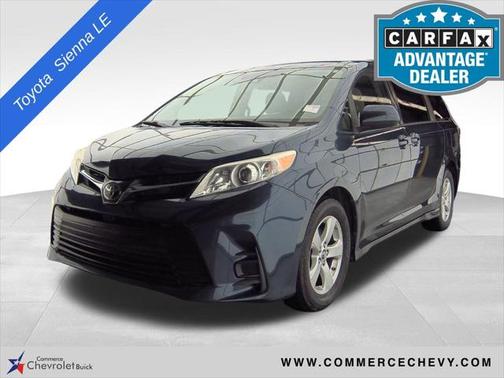 2019 Toyota Sienna LE