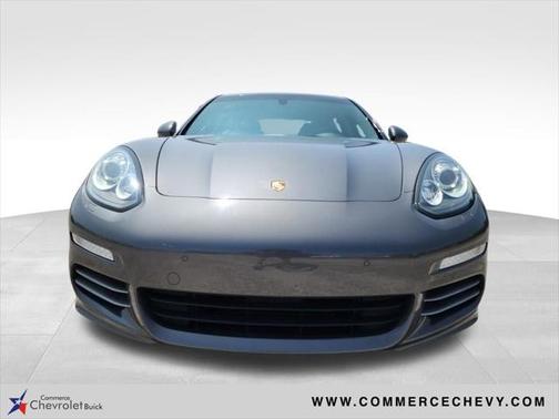 2016 Porsche Panamera Edition