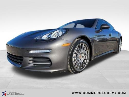2016 Porsche Panamera Edition