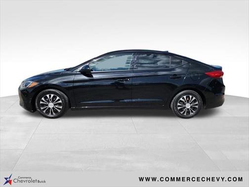 2018 Hyundai ELANTRA SE