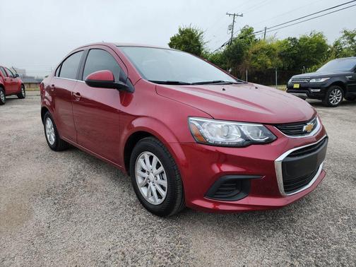 2020 Chevrolet Sonic FWD Sedan LT
