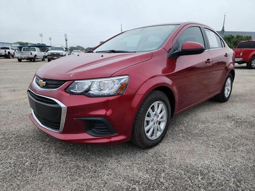 2020 Chevrolet Sonic FWD Sedan LT