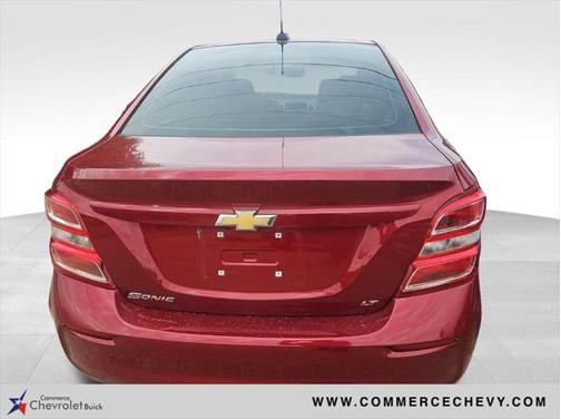 2020 Chevrolet Sonic FWD Sedan LT
