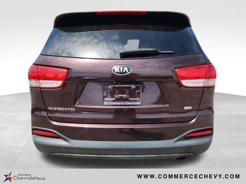 2016 Kia Sorento LX