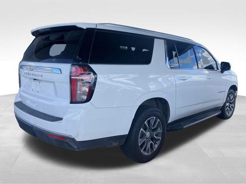 2022 Chevrolet Suburban LS