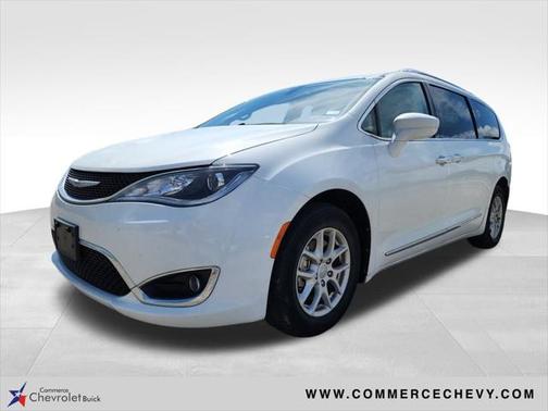2020 Chrysler Pacifica Touring L