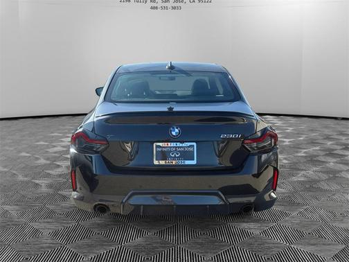 2022 BMW 230 i