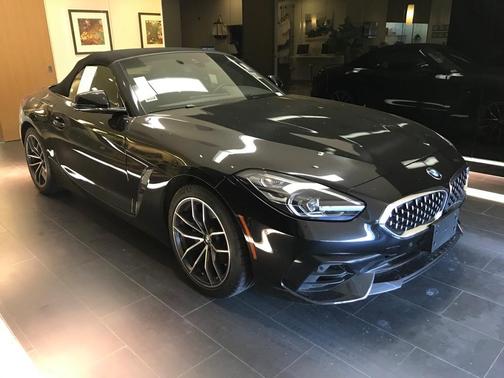 Photo 5 of 29 of 2021 BMW Z4 sDrive30i