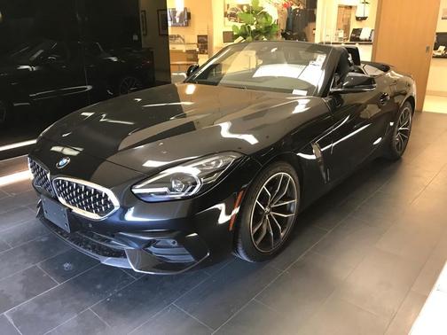Photo 2 of 29 of 2021 BMW Z4 sDrive30i