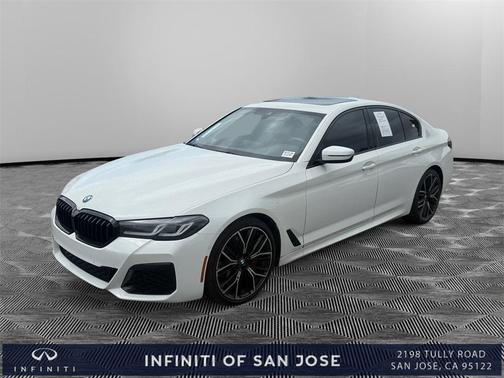 2022 BMW 530 i