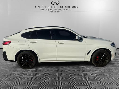 2022 BMW X4 xDrive30i