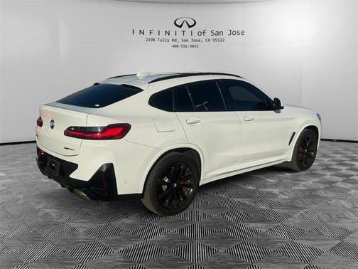 2022 BMW X4 xDrive30i
