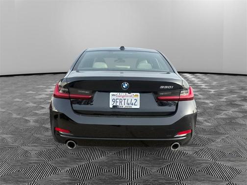 2023 BMW 330 i
