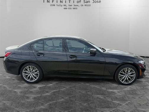 2023 BMW 330 i xDrive