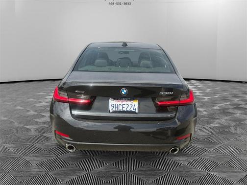 2023 BMW 330 i xDrive