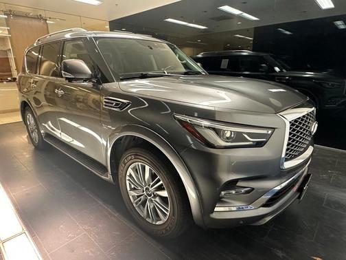 Photo 3 of 26 of 2019 INFINITI QX80 Luxe
