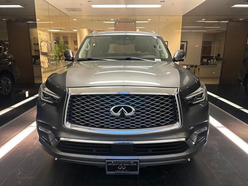 Photo 2 of 26 of 2019 INFINITI QX80 Luxe