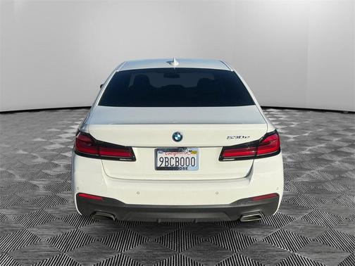 2022 BMW 530e 530e