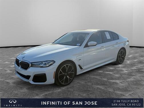 2022 BMW 530e 530e