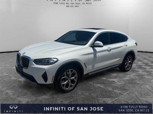 2023 BMW X4 xDrive30i