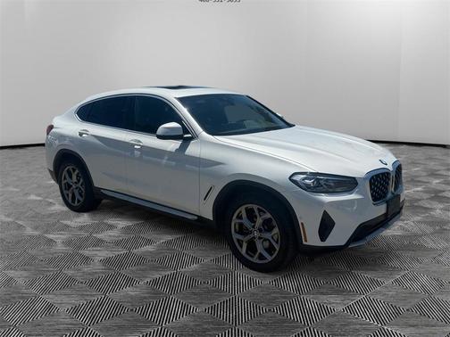 2023 BMW X4 xDrive30i