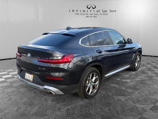 2024 BMW X4 xDrive30i