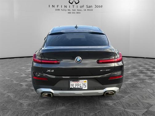 2024 BMW X4 xDrive30i
