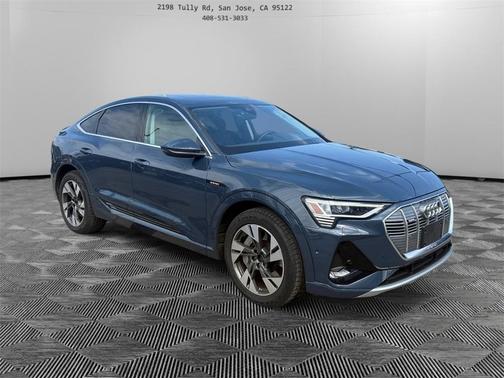 2022 Audi e-tron S line Premium