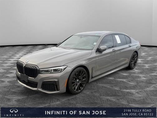 2022 BMW 740 i