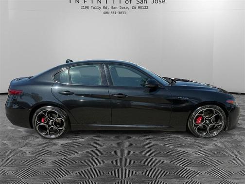 2022 Alfa Romeo Giulia Veloce