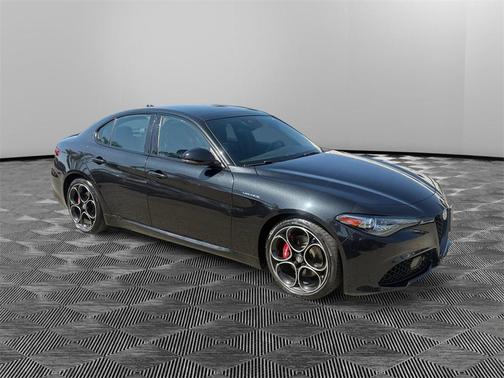2022 Alfa Romeo Giulia Veloce