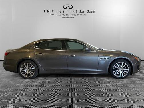 2022 Maserati Quattroporte Modena