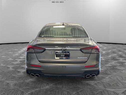 2022 Maserati Quattroporte Modena