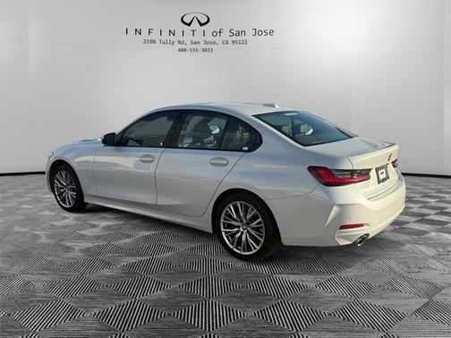 2023 BMW 330 i