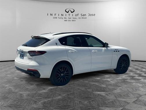 2022 Maserati Levante Modena