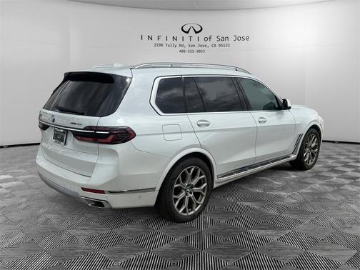 2024 BMW X7 xDrive40i